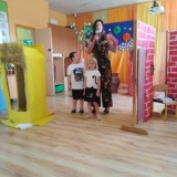 received_344676492889985