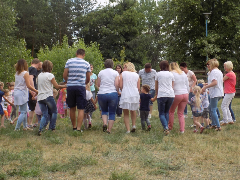 Piknik Rodzinny w grupie „Pszczółki”.