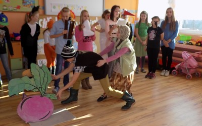 „Rzepka” Juliana Tuwima.